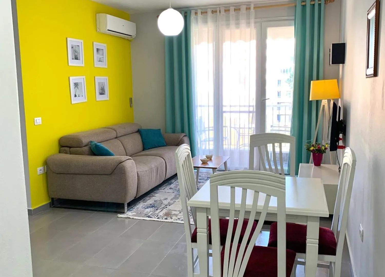 Merville_Beachfront Apartment Durrës